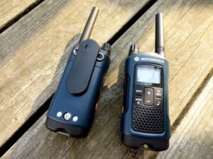 Read more about the article Ultimate Guide to Finding a Motorola Walkie Talkie Supplier in the UAE